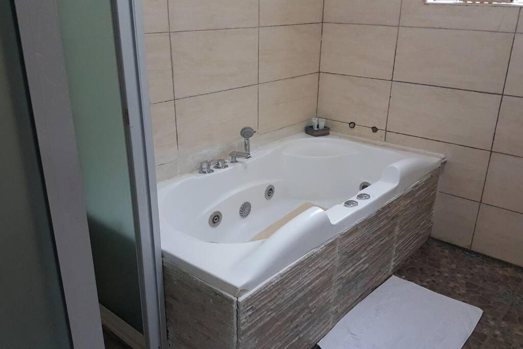 Miotoni Heights karen - Housity