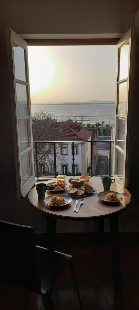 Xavier - Alfama Apartment River View - Housity