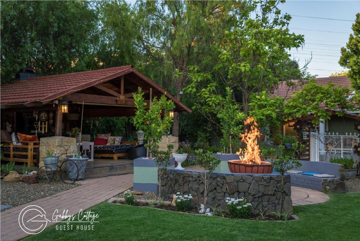 Gabbys Cottage Guesthouse - Housity