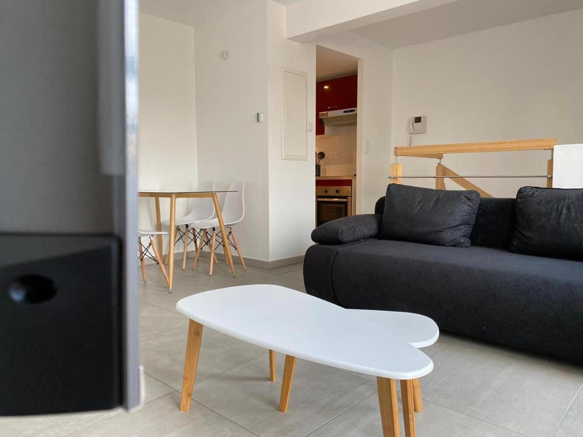 301 - Appartement Duplex Moderne - Jeanne d Arc, Toulouse - Housity