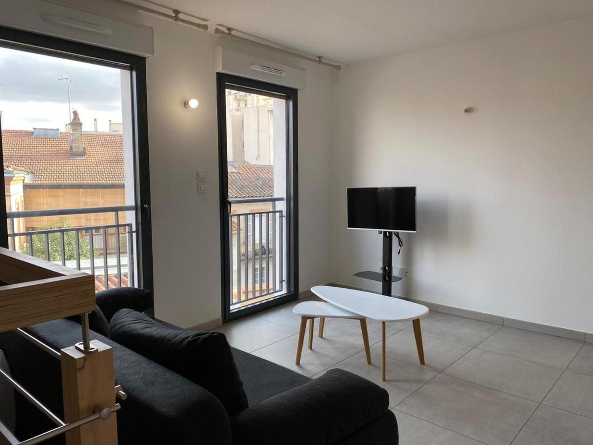 301 - Appartement Duplex Moderne - Jeanne d Arc, Toulouse - Housity