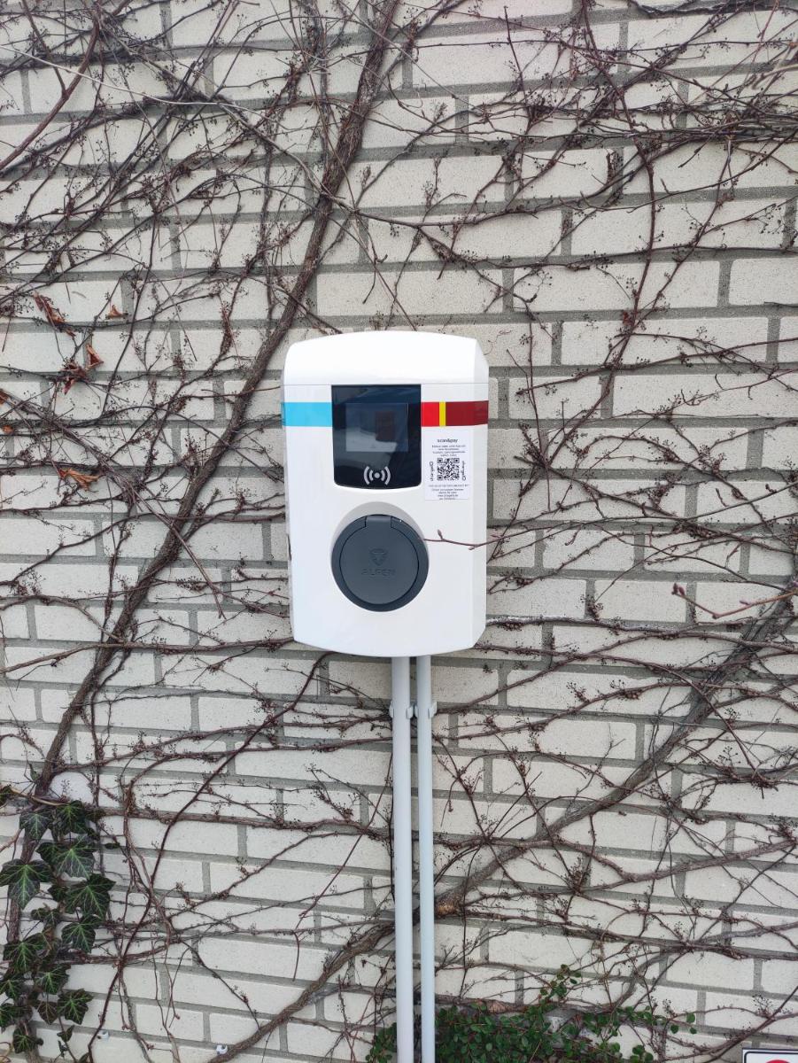 Schäfers Hotel, Self Check In, Cafe am Hotel - Housity