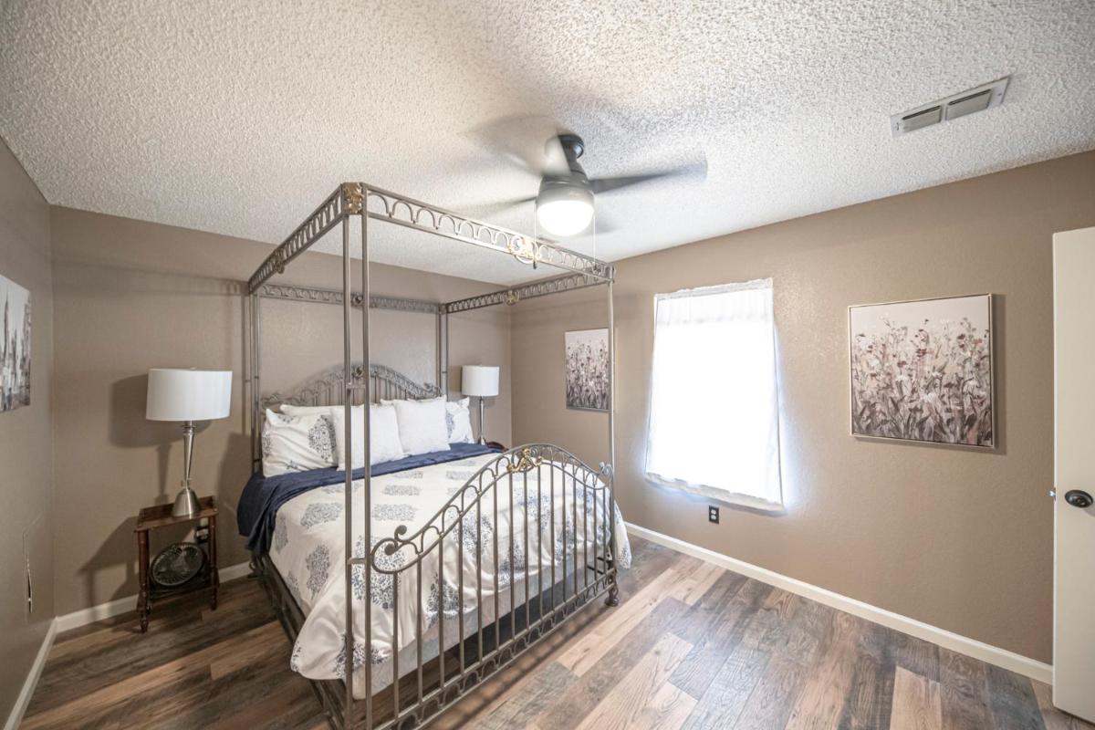 Right At Home- Midland Rio - Housity