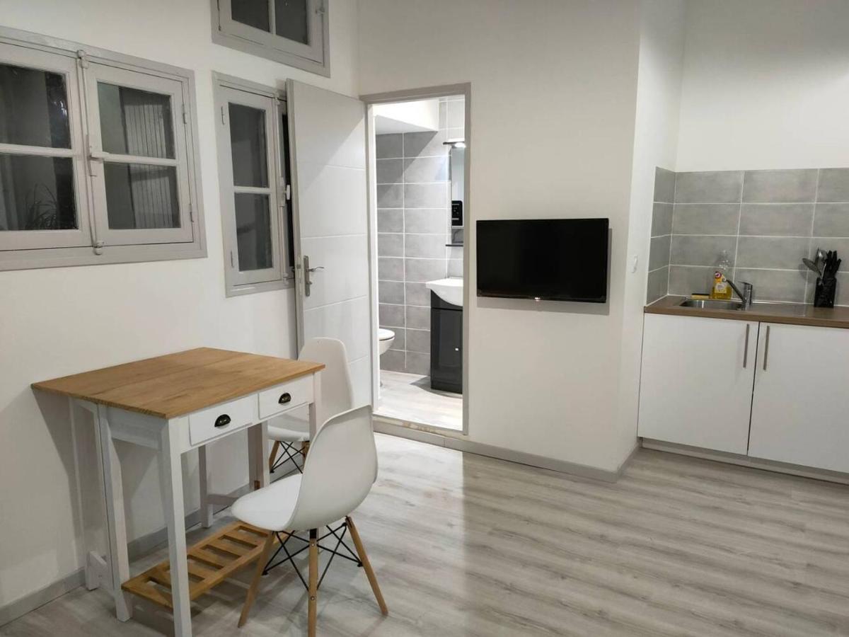 Saint Etienne Studio Lot 8 - Housity