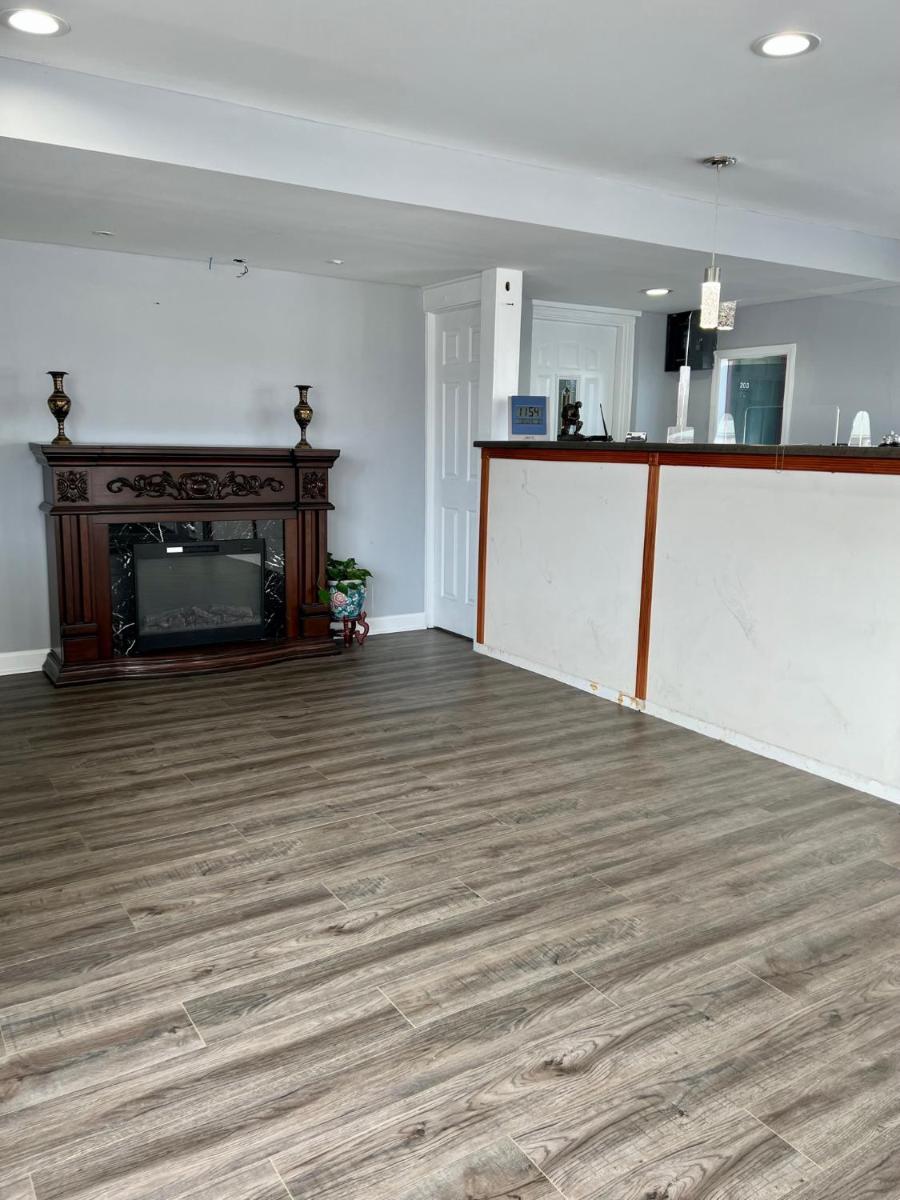 Knights Inn Madison Heights - Housity