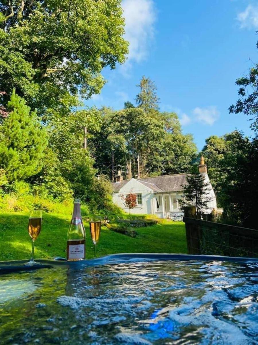 Scaurbridge Cottage with Hot Tub and Sauna - Housity