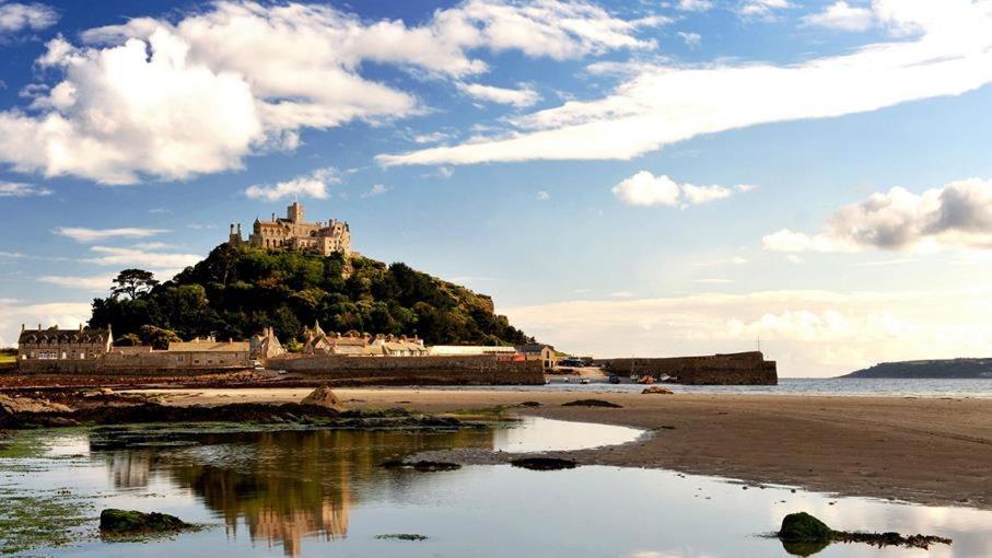 Tipi Glamping On A  In West Cornwall - Housity