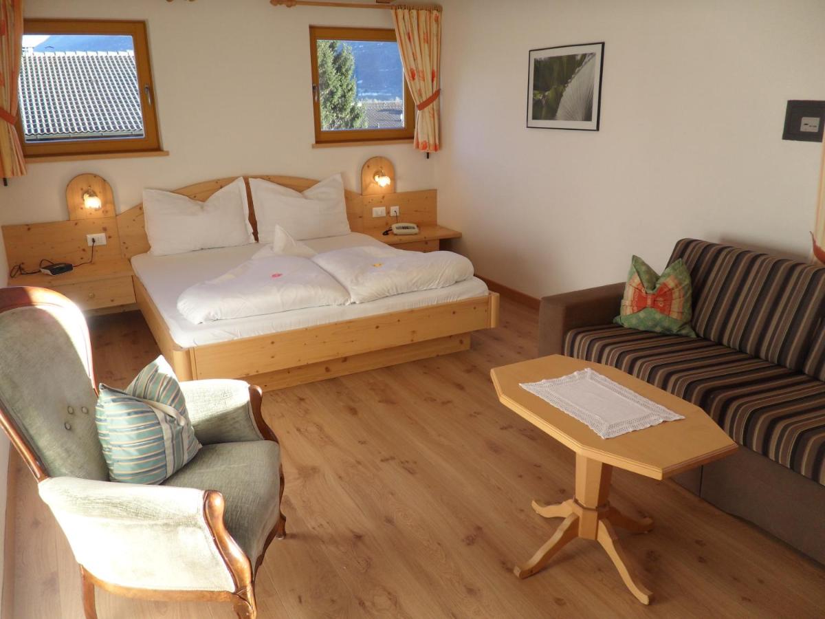 Hotel FleurAlp - Housity