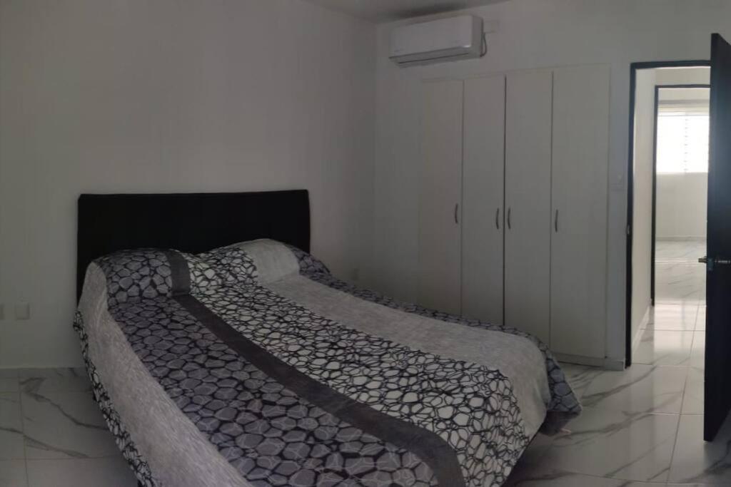ACAPULCO DIAMANTE!! HERMOSO DEPARTAMENTO NUEVO!! - Housity