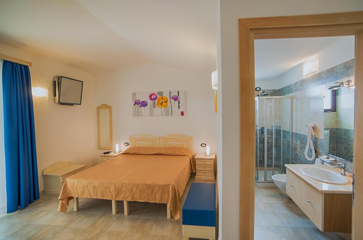 Hotel Ristorante Il Vascello - Housity