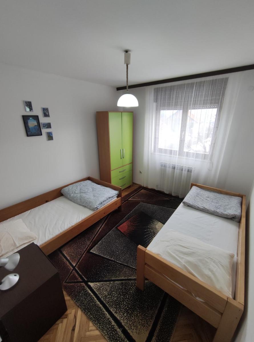 Dekina Kuća - Housity