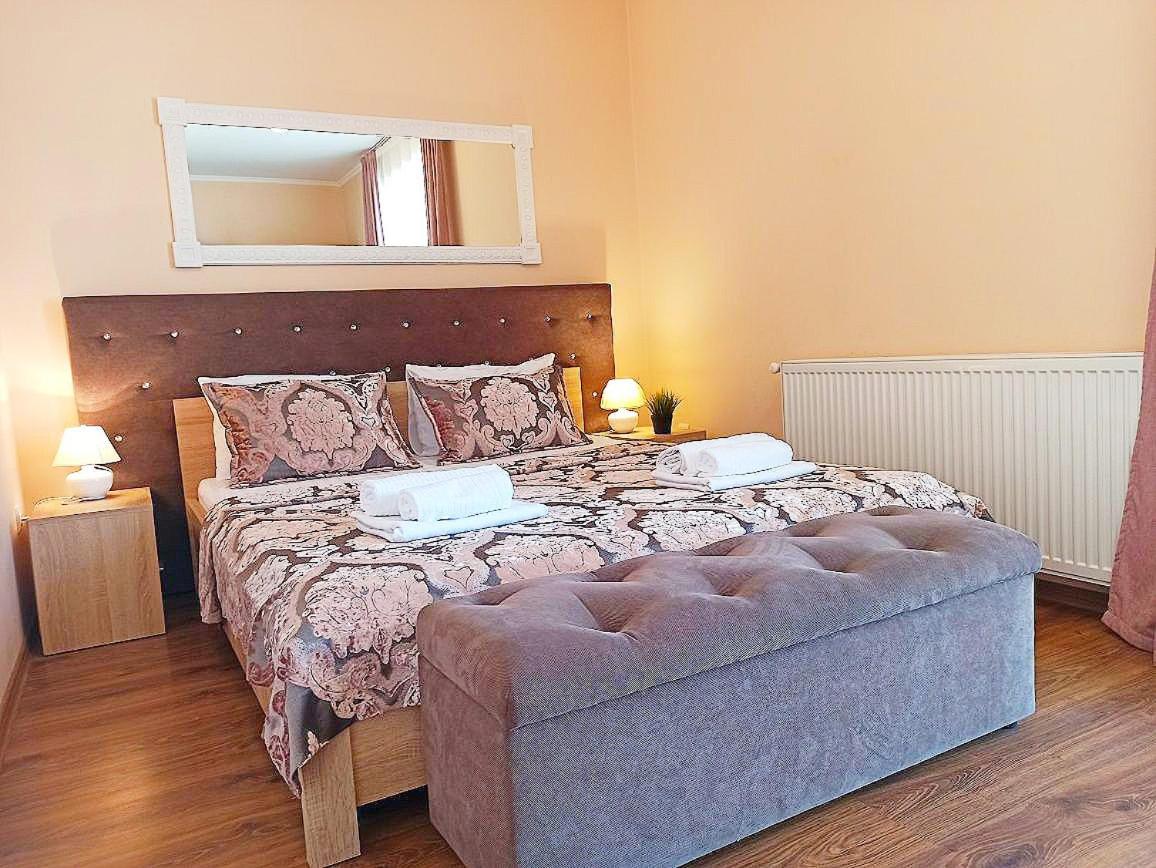 Beautiful Mountain View Apartment - Housity