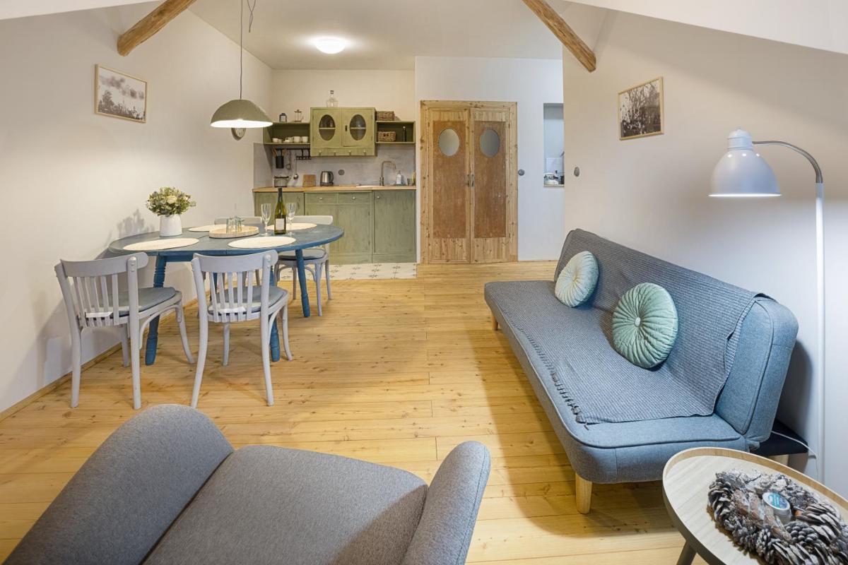 Apartmány v domečku - Housity