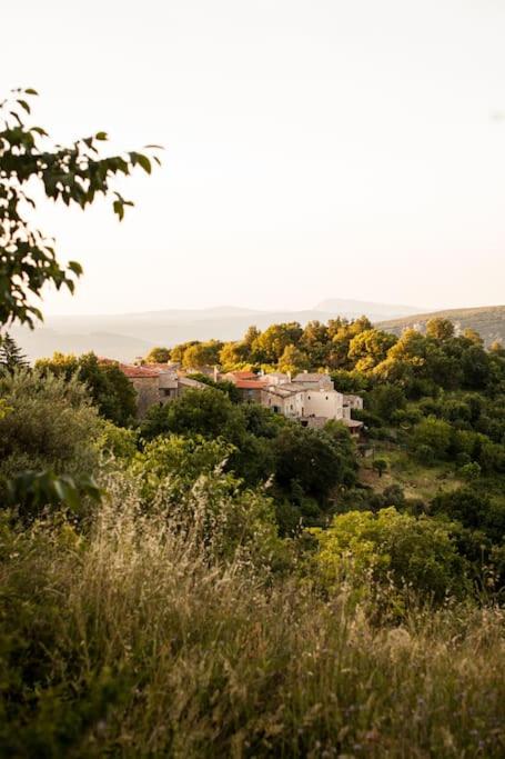 Les Balcons de Lacamp, panorama unique en Cévennes - Housity