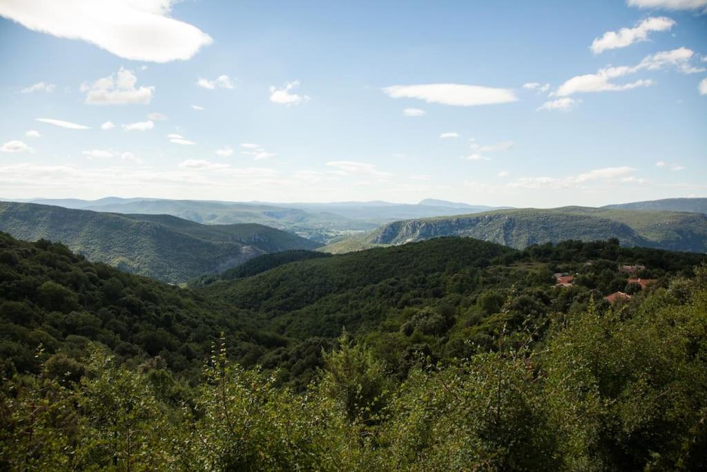 Les Balcons de Lacamp, panorama unique en Cévennes - Housity