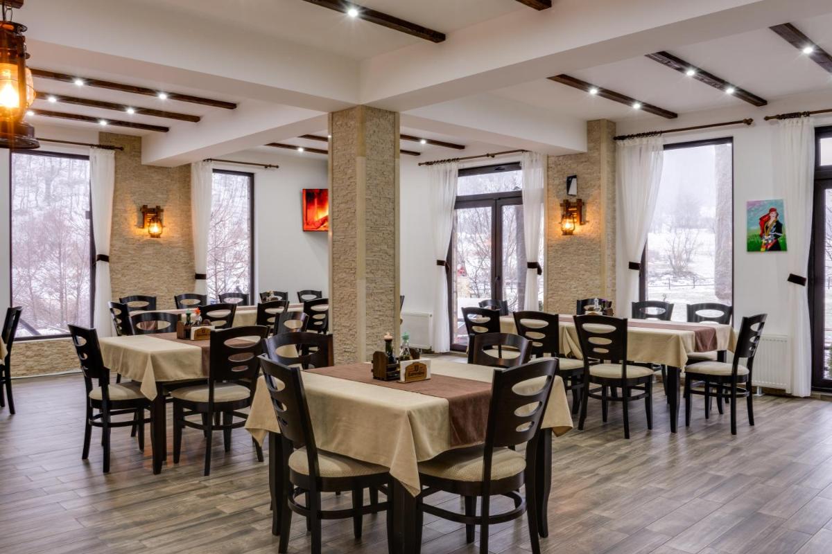 Family Hotel LILIUM - Housity