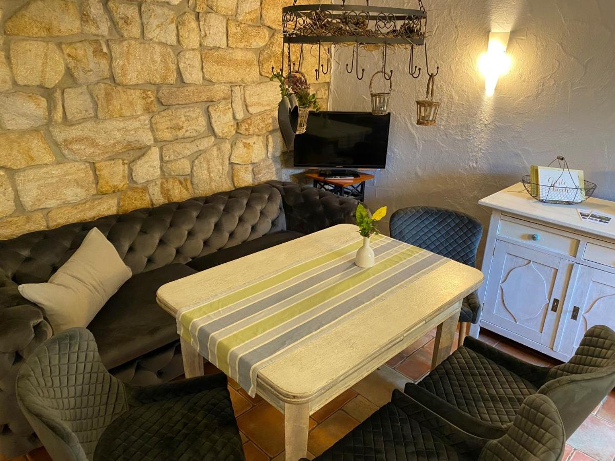 Wanderer Paradies - Housity