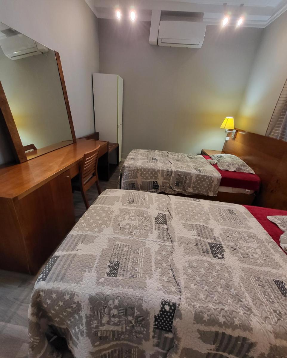 Hostel Seven Hills - Housity