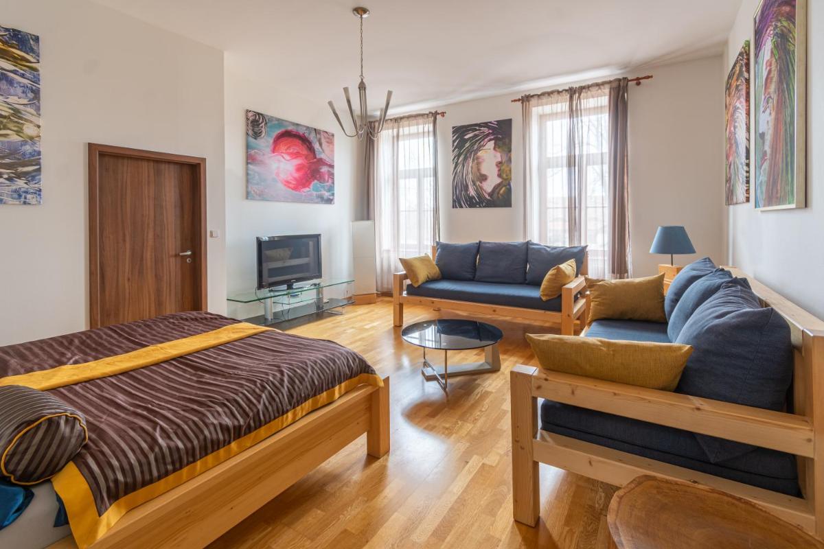 Apartment Sirius C in center of CB. - Housity
