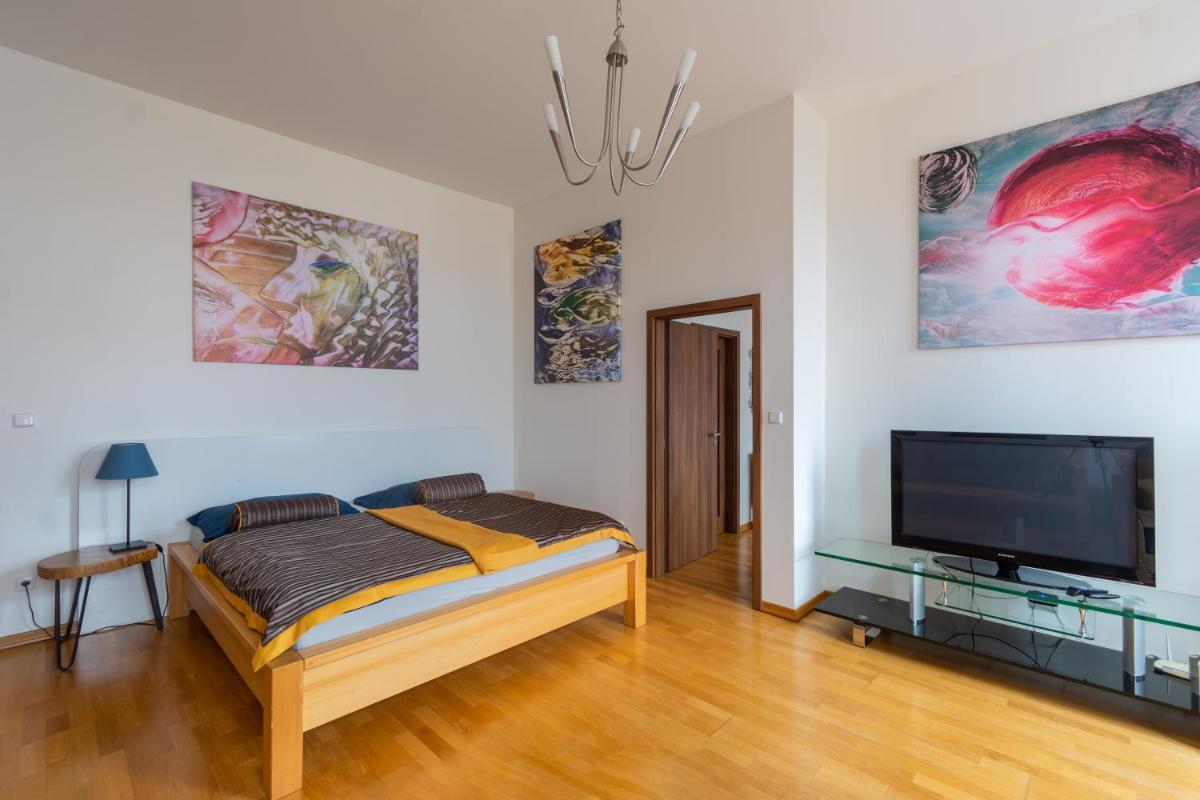 Apartment Sirius C in center of CB. - Housity