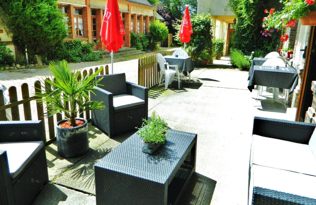 Hotel Restaurant Le Cygne - Housity