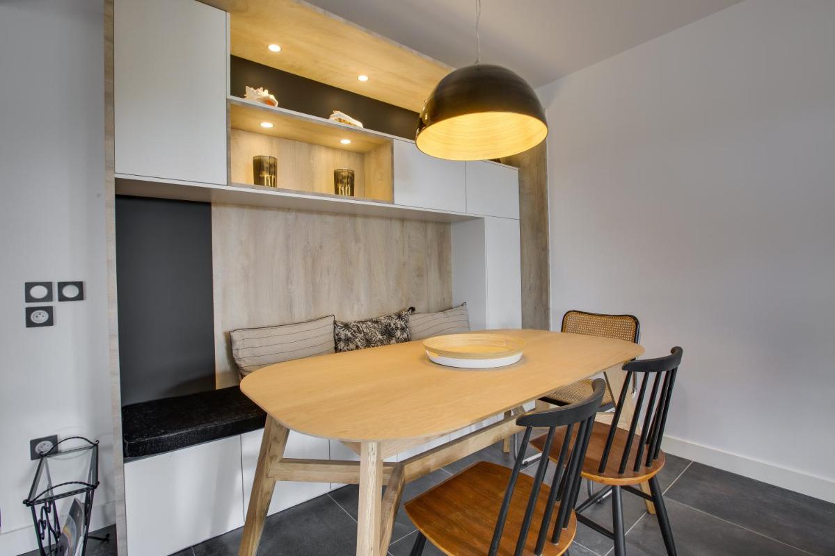 Lake Apart - Housity