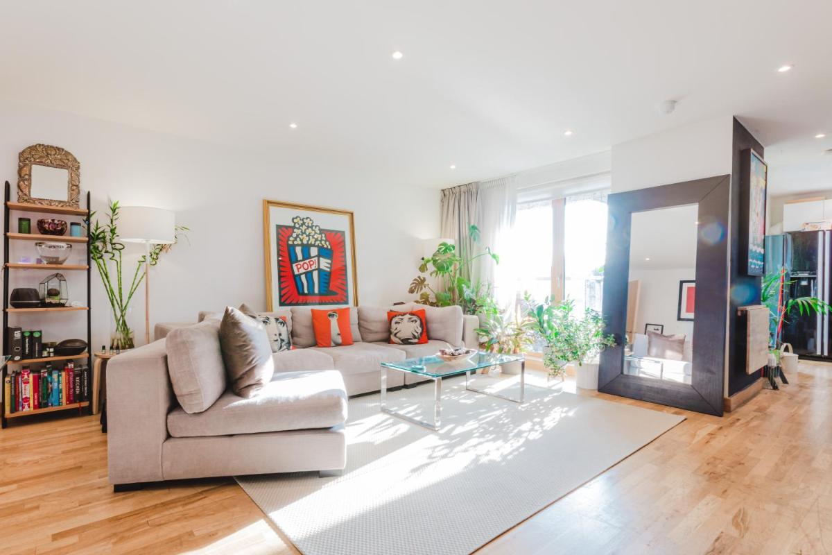 Suitetrails - Beautiful Central Home for 6 near Olympic Park and ABBA Theatre