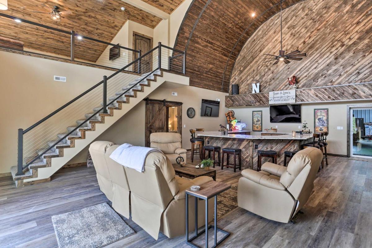 Whiskey Barrel Ranch with Grill and Fire Pit! - Housity