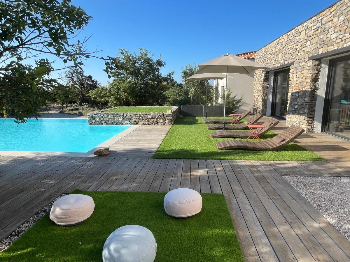Le Domaine du Cade-Gîtes d'exception 4étoiles "La Villa du Cade" - Housity