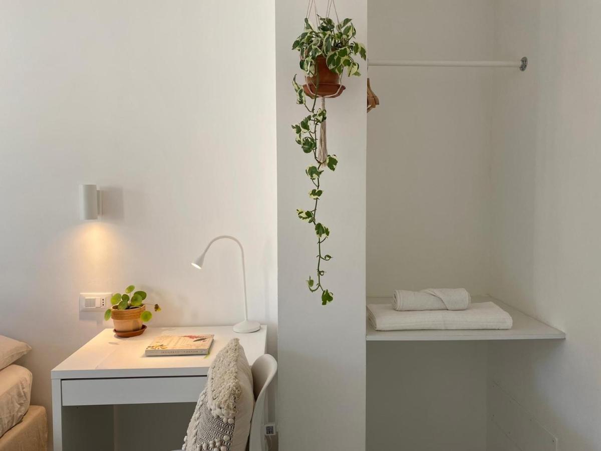 Pathos Guest House - Housity