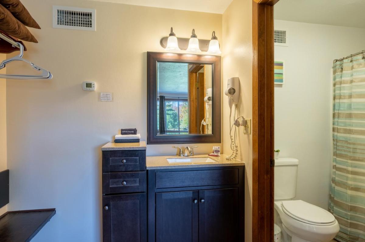 Sister Bay Inn - Housity
