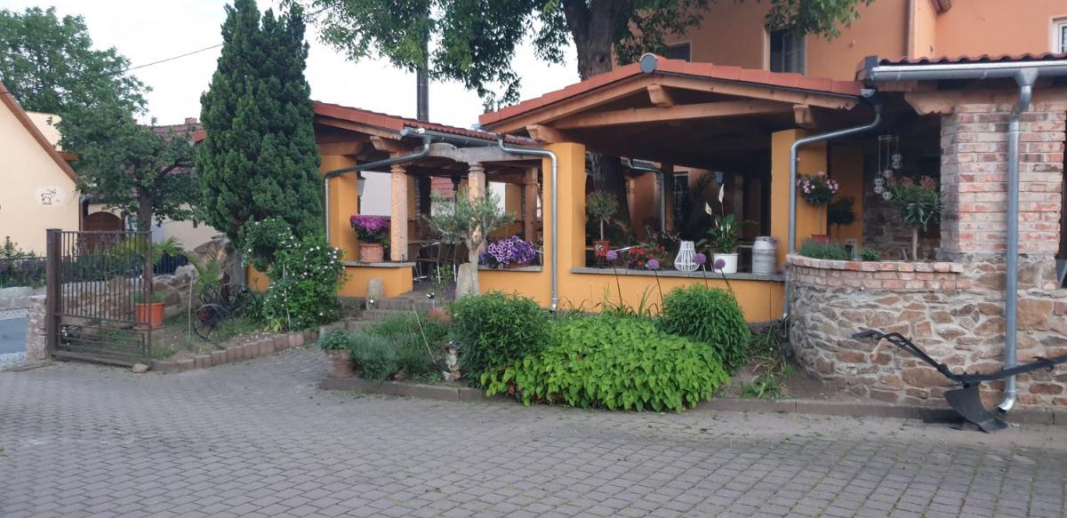 Hotel und Pension Al Dente - Housity