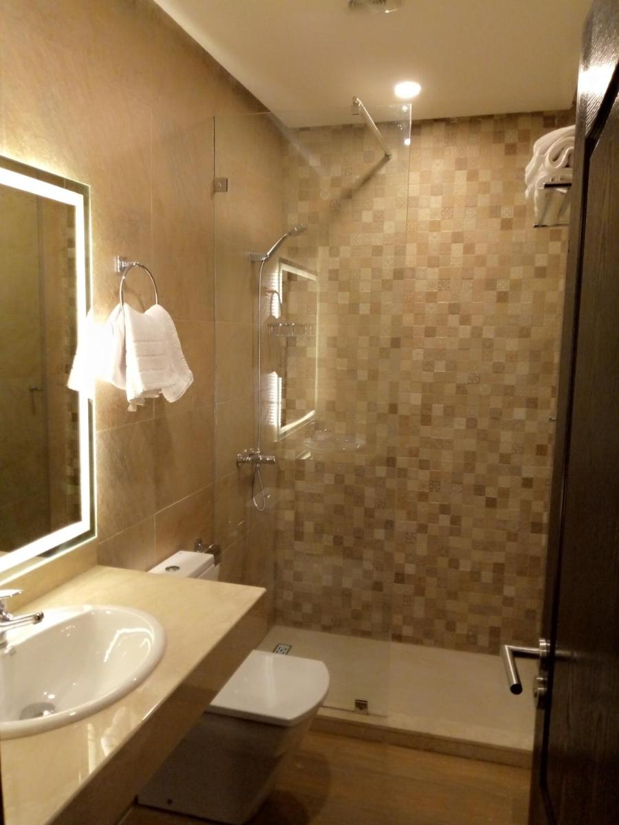 Palm’s Motel - Hizvo