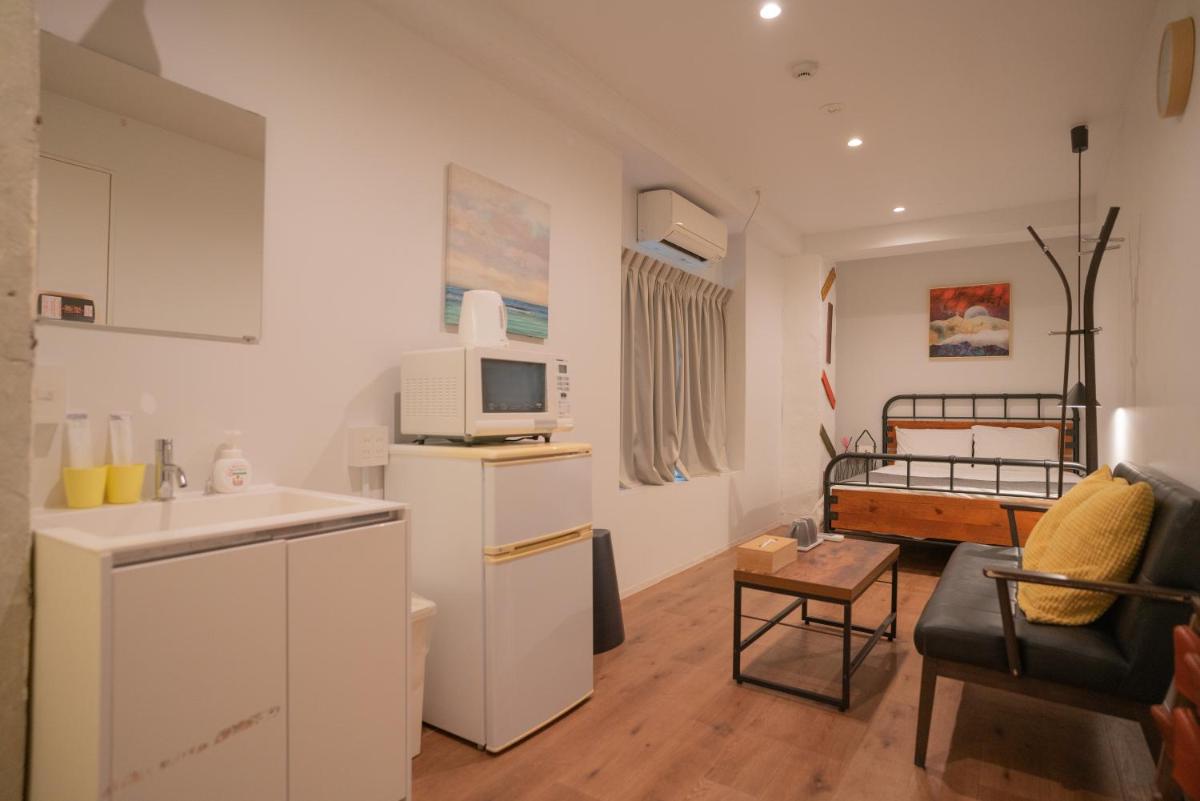 Yeah Room Namba - Housity