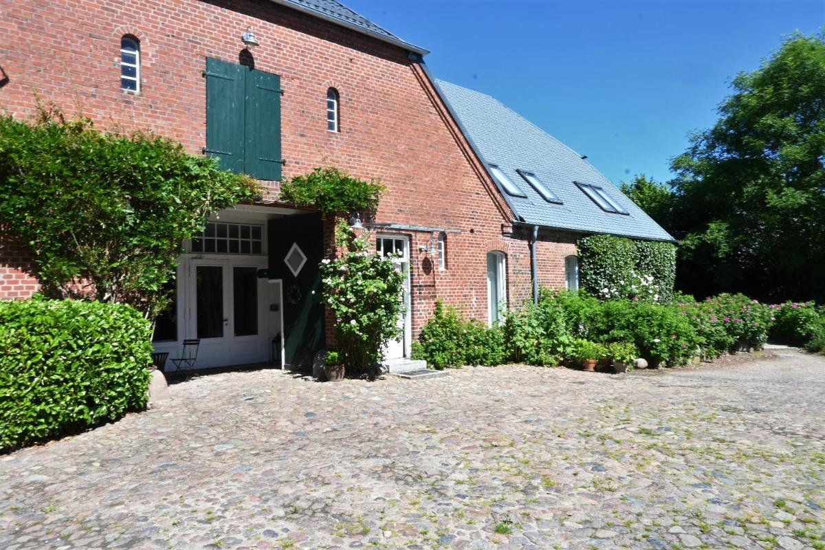 Schrotboden - Housity
