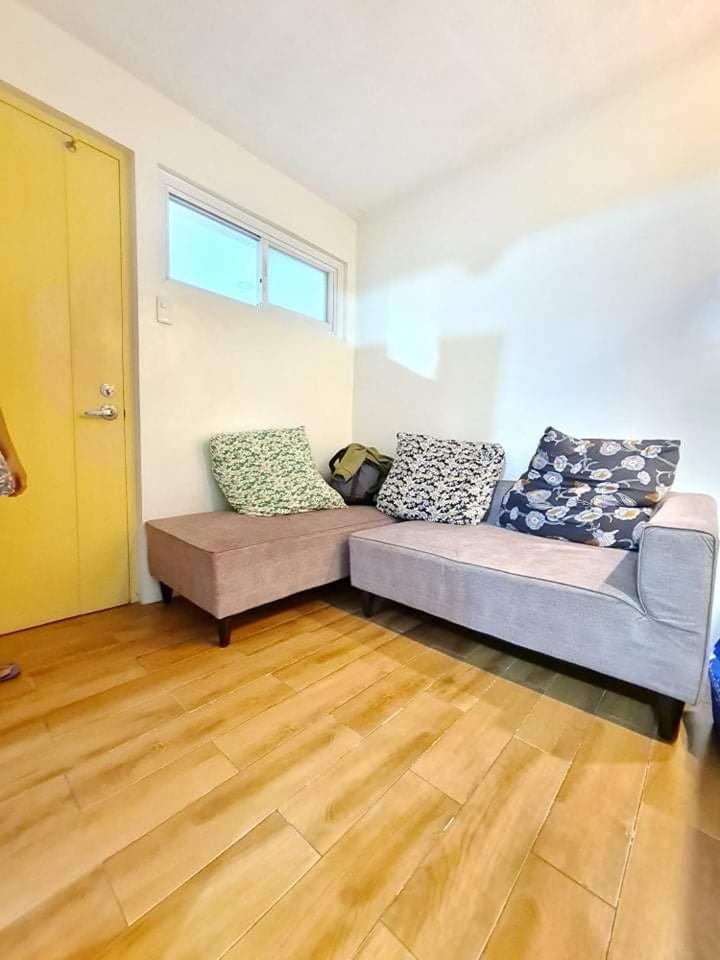 Ren's Place Tower1 Room 2 K - Housity