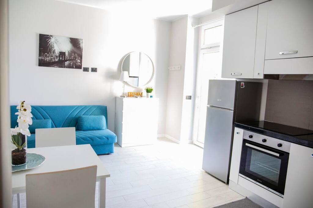 NEW HOUSE W/ GARDEN AREA ? CASA CON AREA GIARDINO - Housity