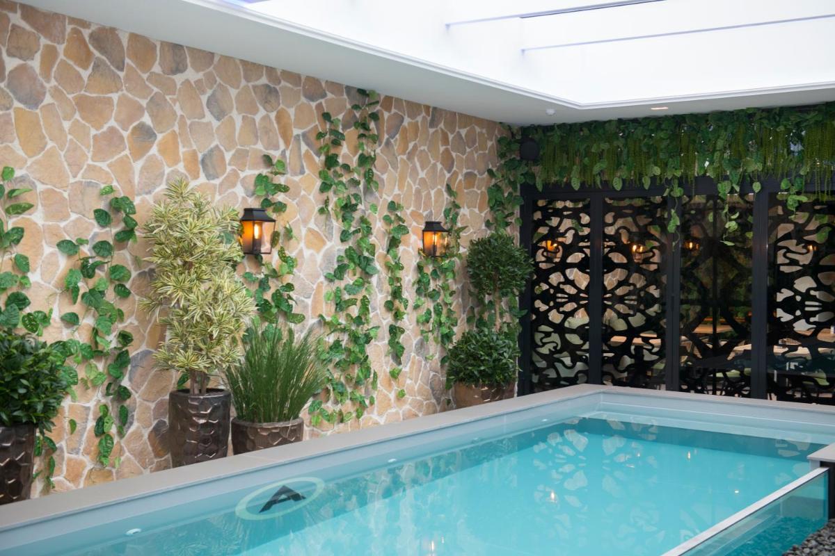 Boutique Hotel Jersey - Housity