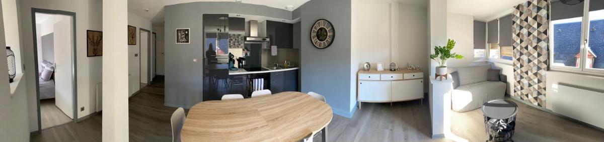 Résidence avec un T3 un T2 et un STUDIO en Centre Ville d Argeles-Gazost - Housity