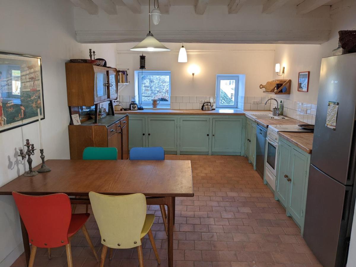 Les Glycines - Collection of 3 houses to sleep 12 - Housity