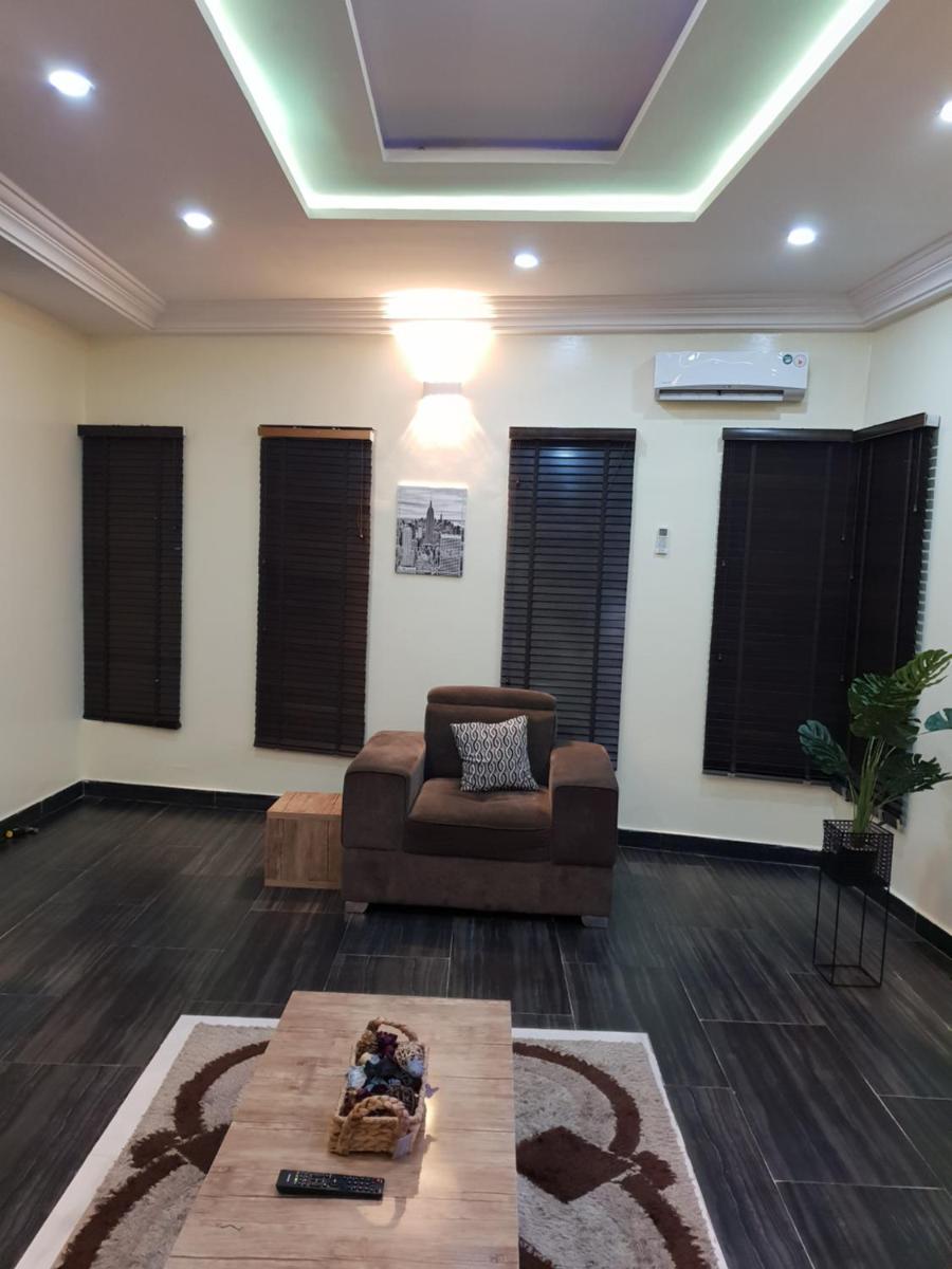 DELIGHTFUL ! 3 BEDROOM TERRACE DUPLEX EN-SUITE ORCHID RD LEKKI AIRCON WiFi - Housity