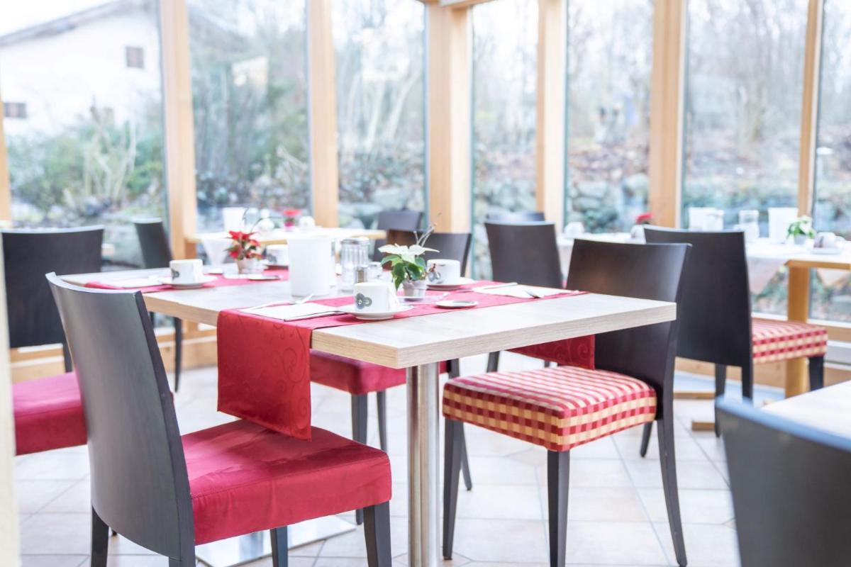 Hotel Garni Christl - Housity