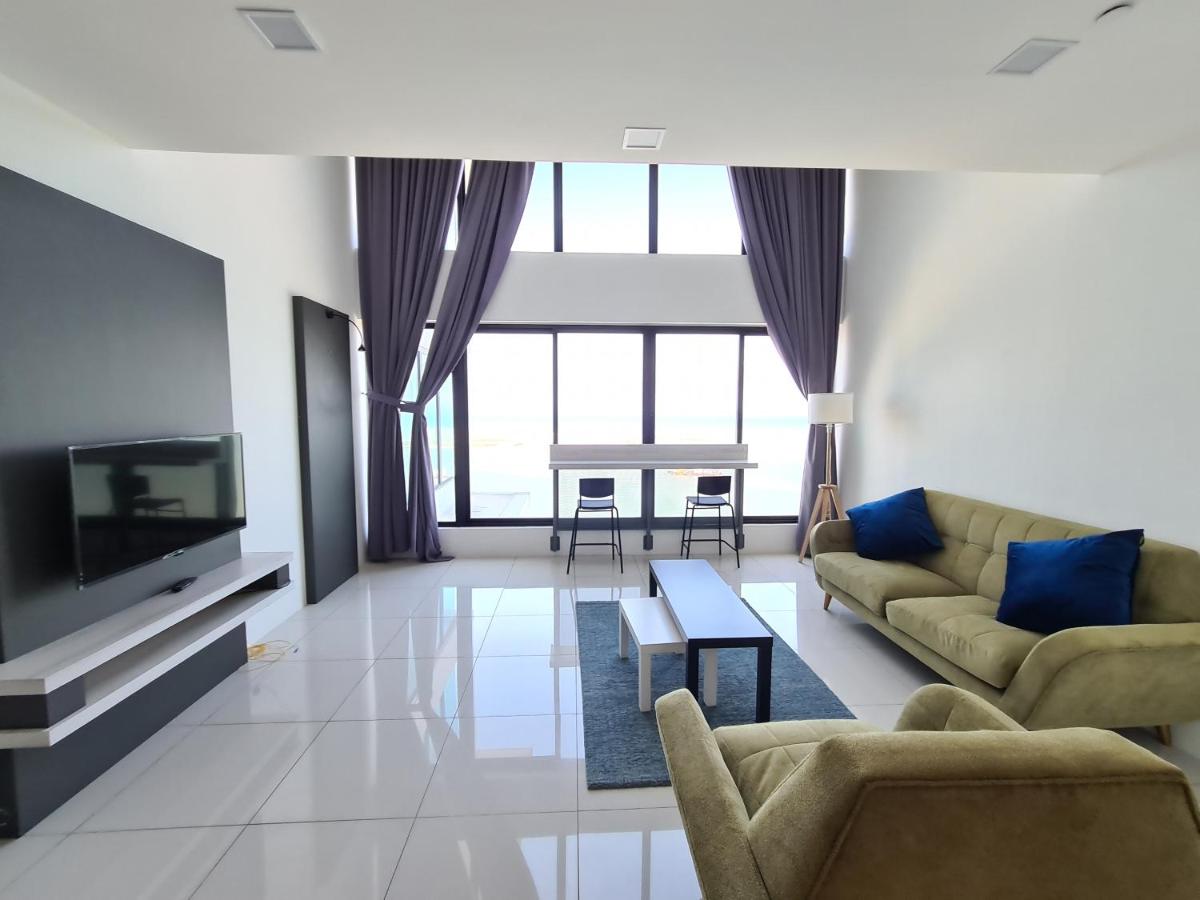 Sunrise Gurney Executive Premium Suite - Housity