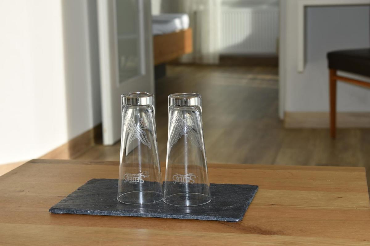 Hotel Lindenallee - Housity