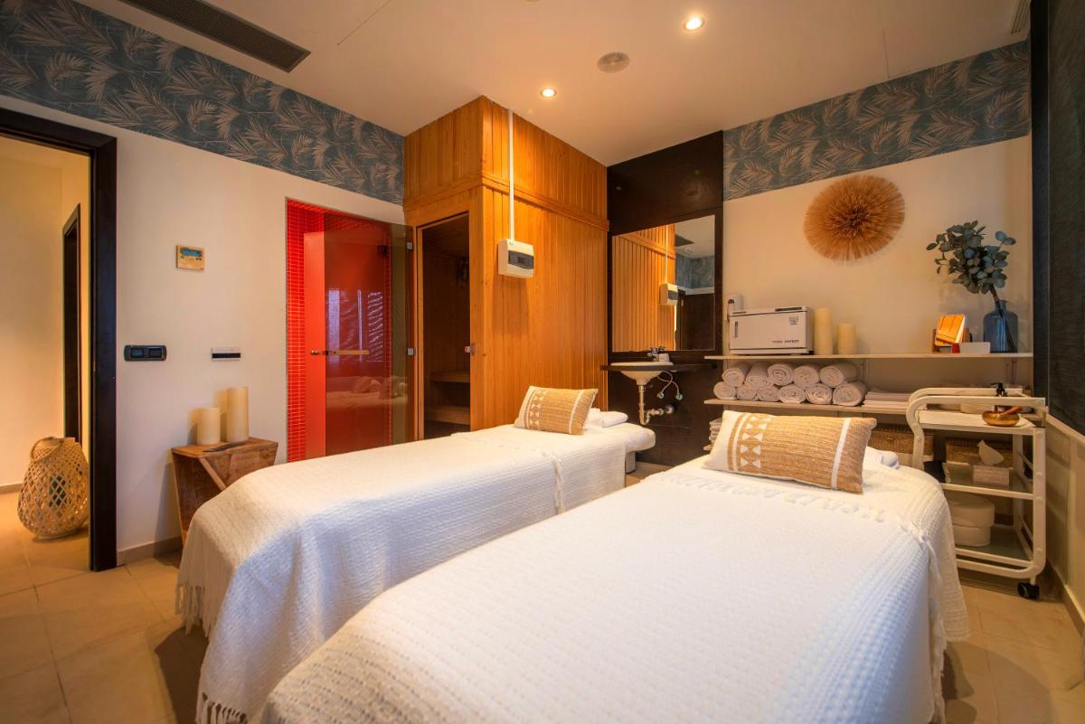 Cama o camas de una habitación en Blau Punta Reina