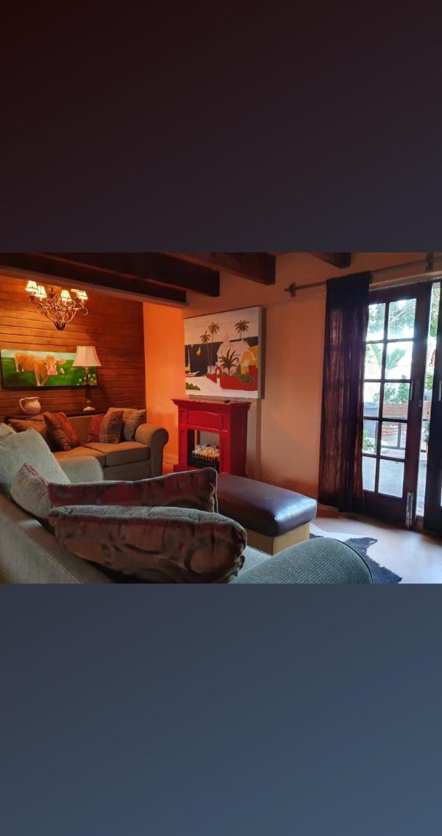 The Apt @Hacienda Rancho Santini - Housity