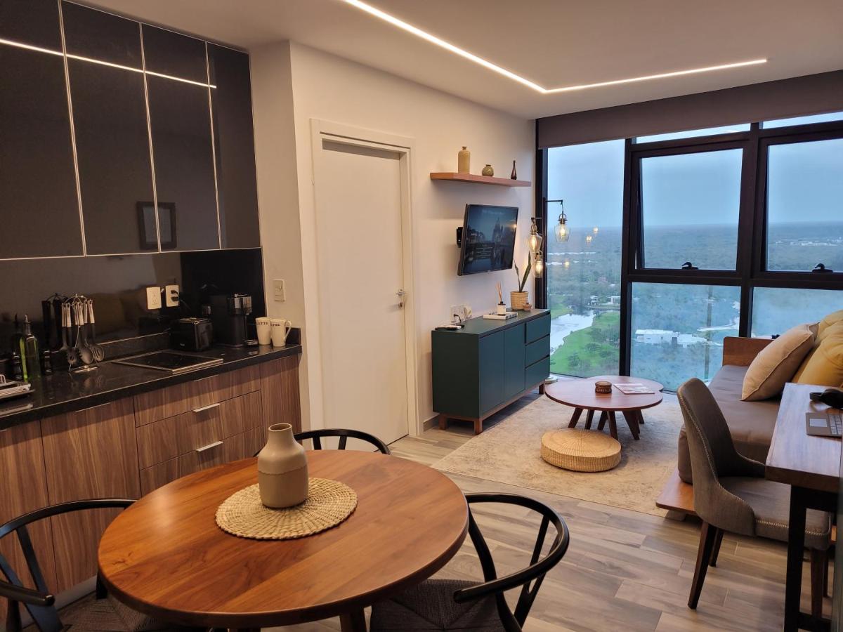 Cabo Norte JR PH 1Bed 1 Bath w kitchen POOL & GYM - Housity