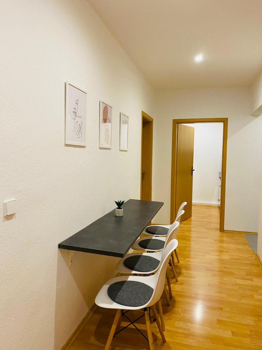 Modern &amp; cozy Rooms Leipzig-Gohlis - Housity