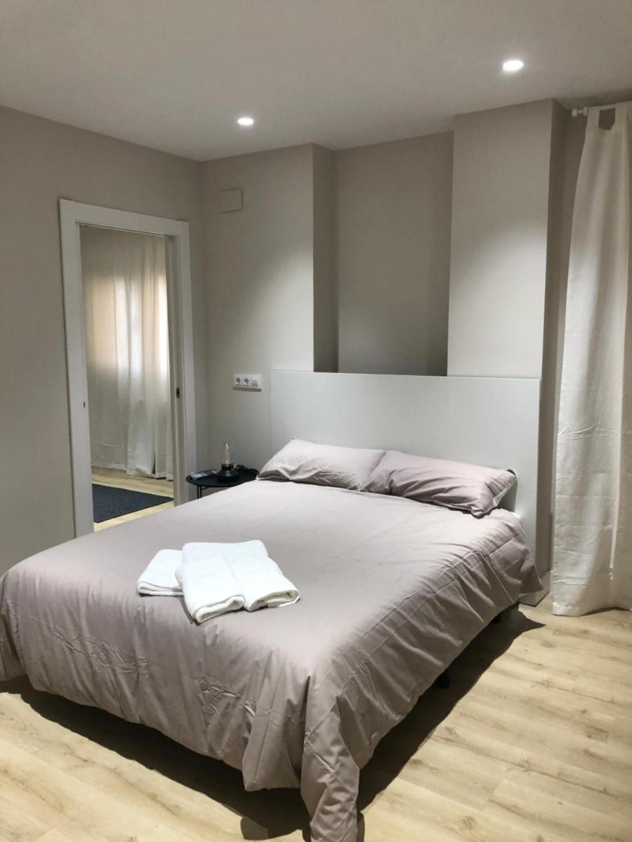 Pensión La Castellana - Housity