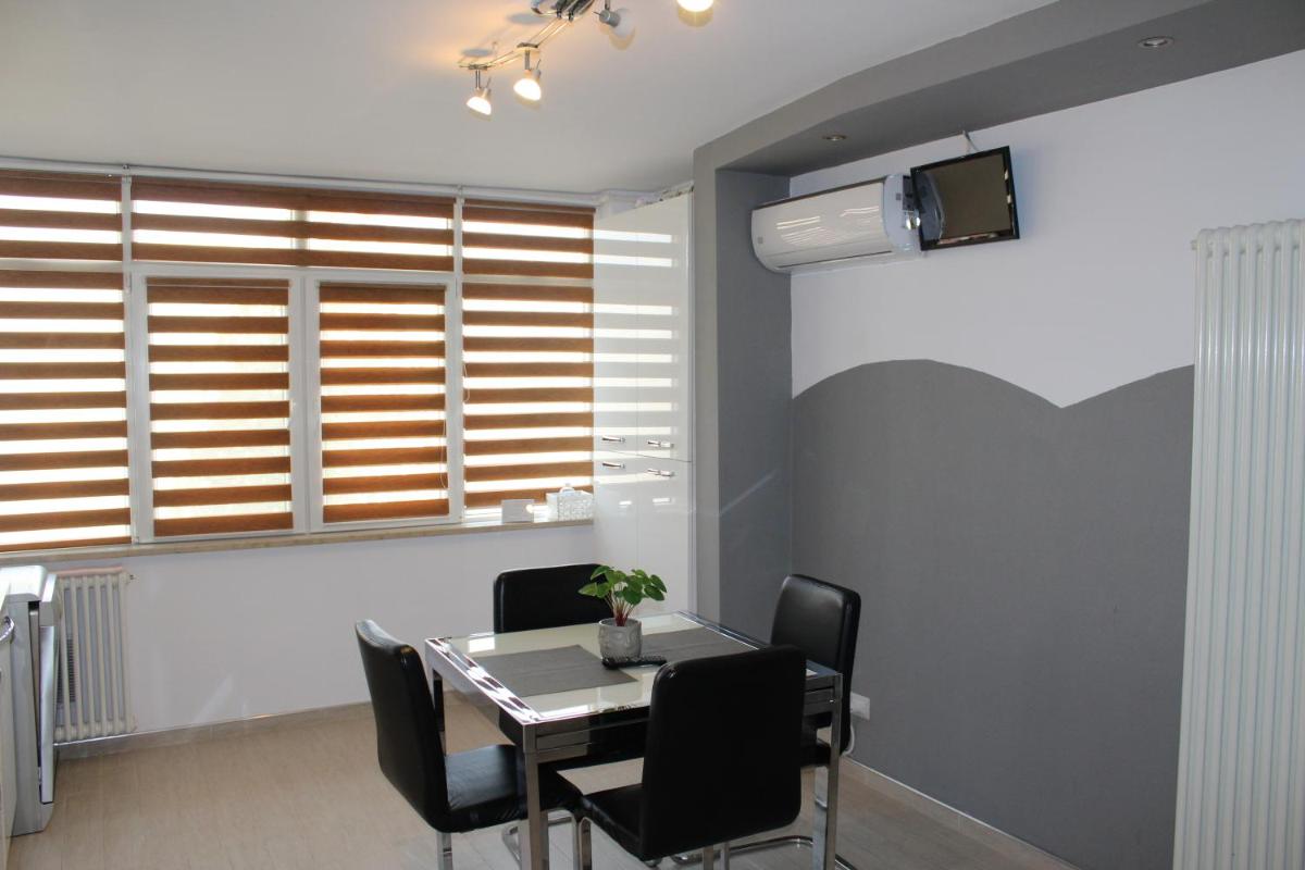 Denis Apartament - Housity